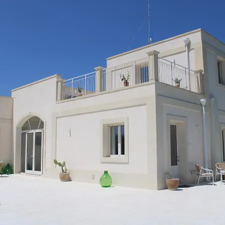 Tenuta Lu Beddhru Πανσιόν 3*